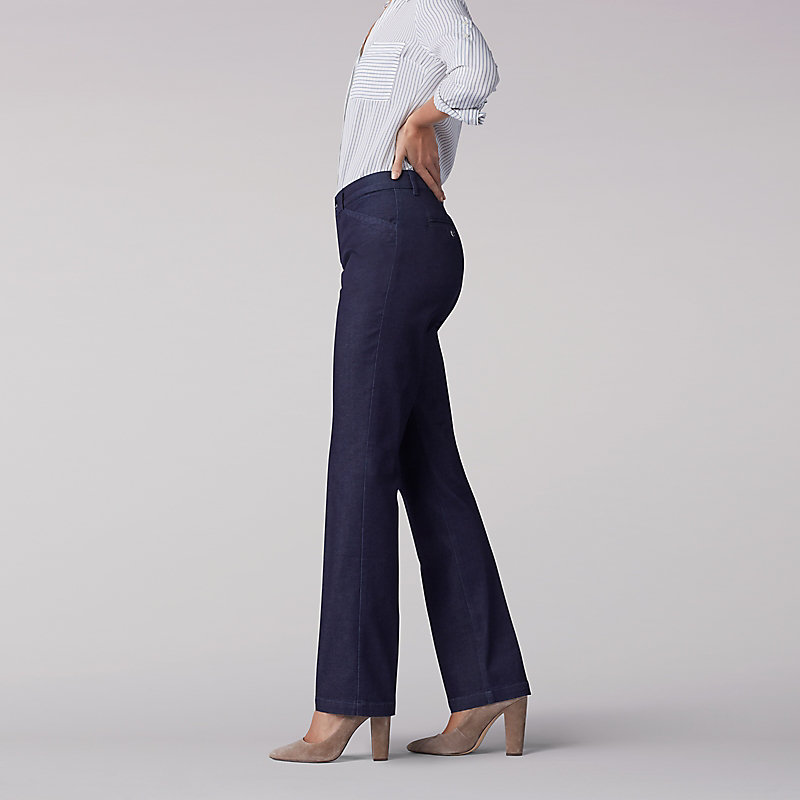 Flex Motion Regular Fit Straight Leg Pant - Petite | Lee