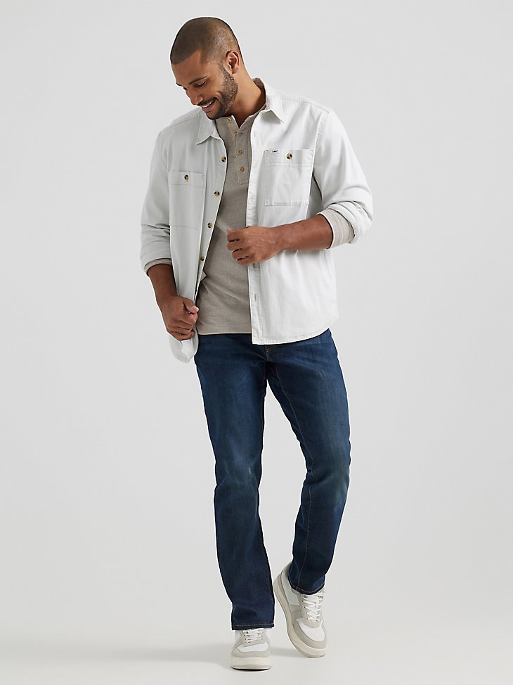 MEN’S EXTREME MOTION ATHLETIC TAPERED LEG JEANS IN BLUE STRIKE