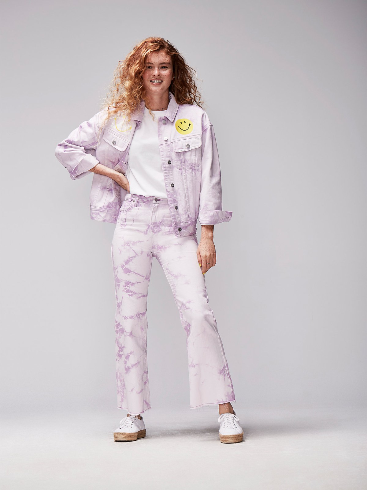 WOMEN'S LEE® X SMILEY® TIE-DYE HIGH RISE FLARE JEAN IN LAVENDULA