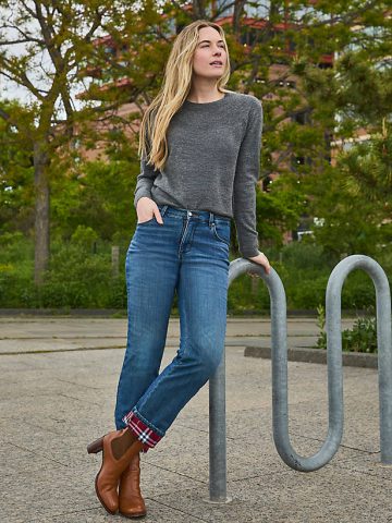 Women’s Relaxed Fit Fleece Lined Jean