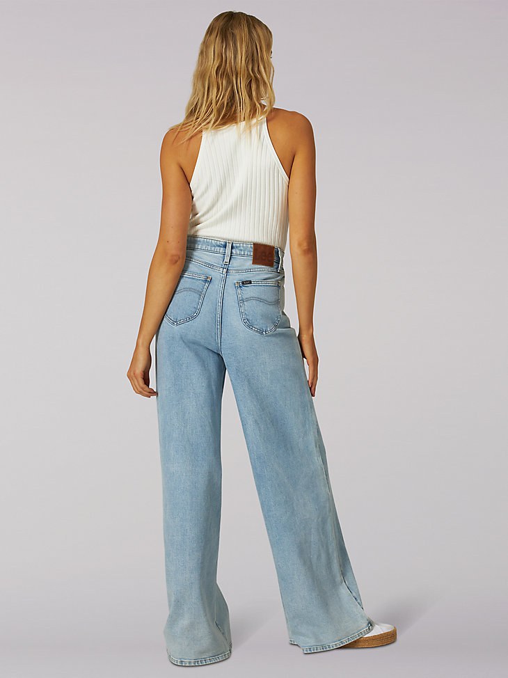 WOMEN'S HIGH RISE SLOUCH JEAN IN LAUNDERED LIGHT