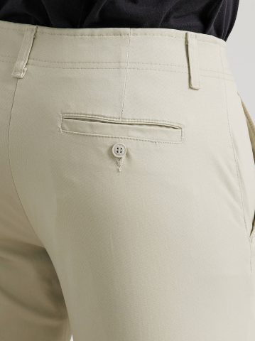 Men's Extreme Motion Flat Front Khaki Pant