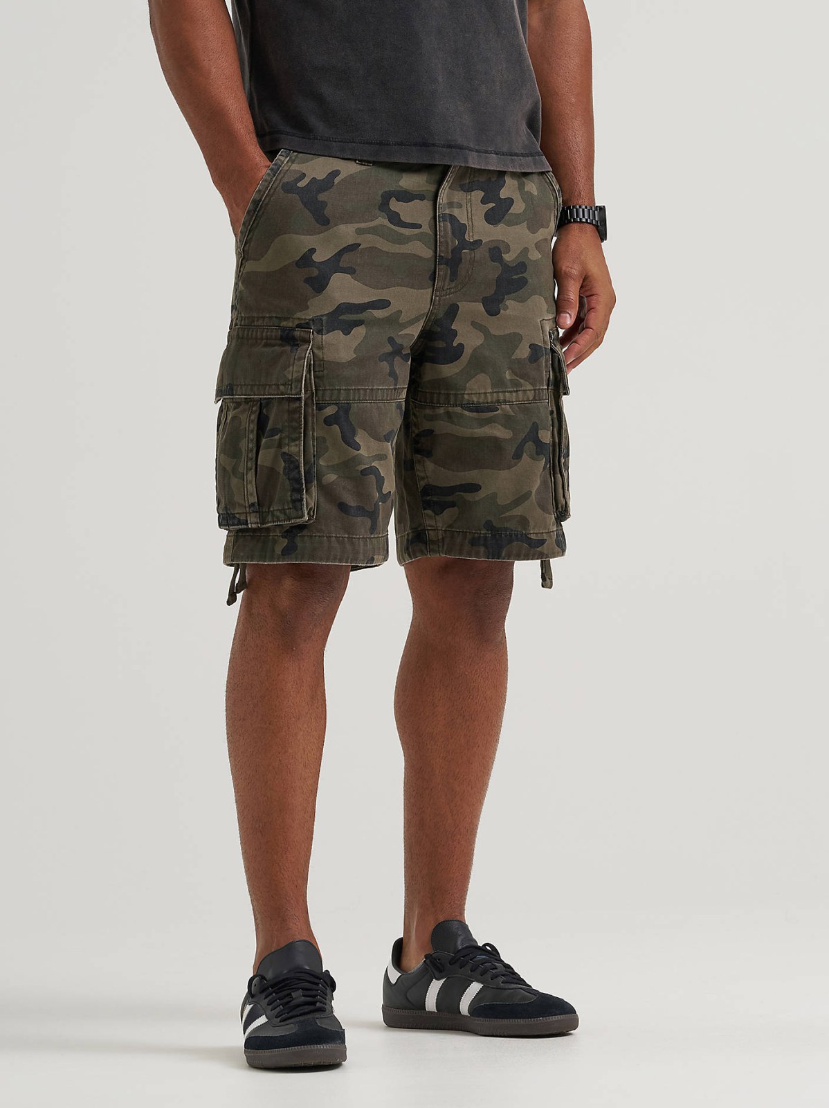 Men's Legendary Loose Sierra Cargo Short - view 2