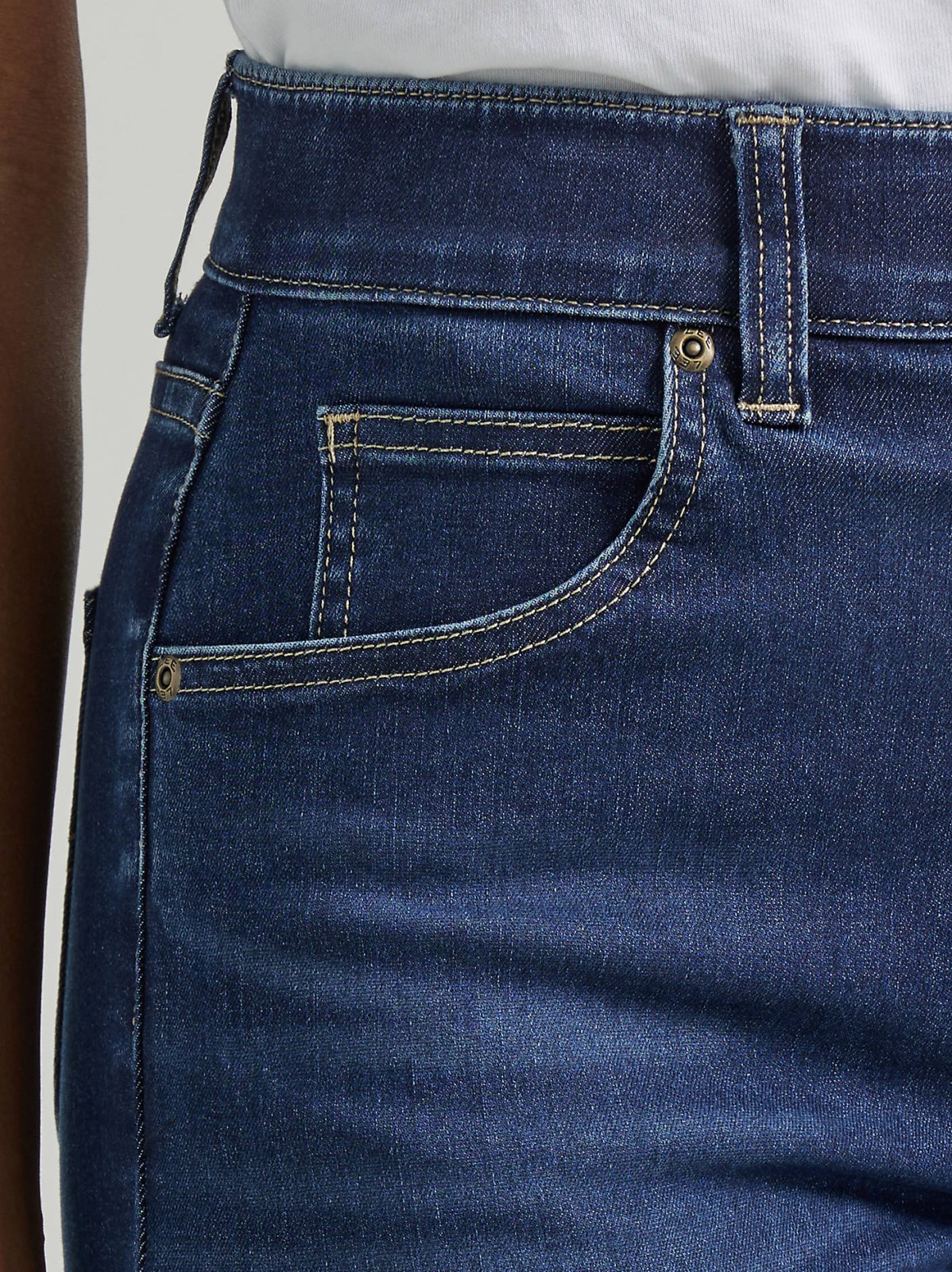Women's Ultra Lux Comfort with Flex Motion Skinny Leg Jean - view 5