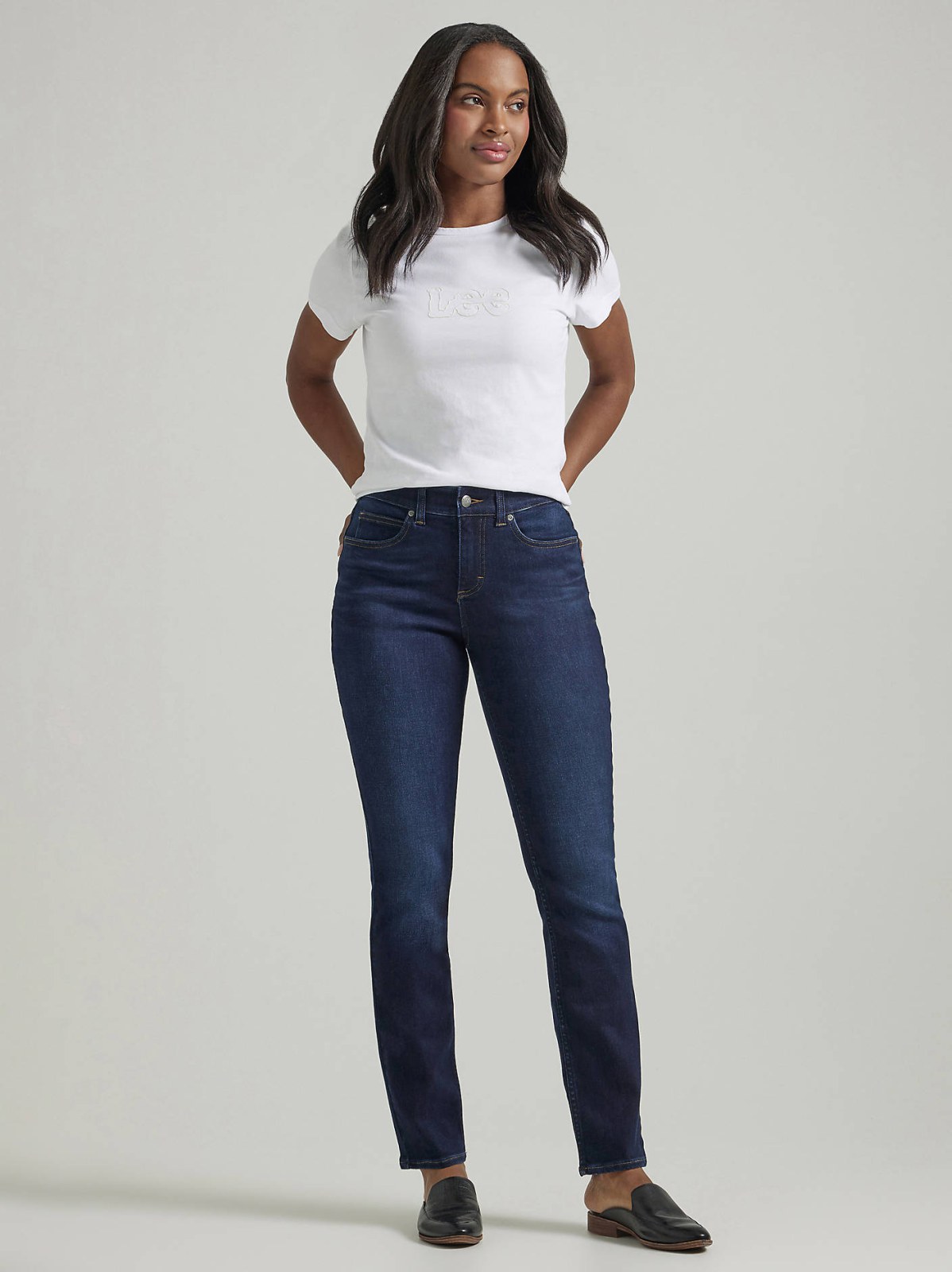 Women's Ultra Lux Comfort with Flex Motion Straight Jean