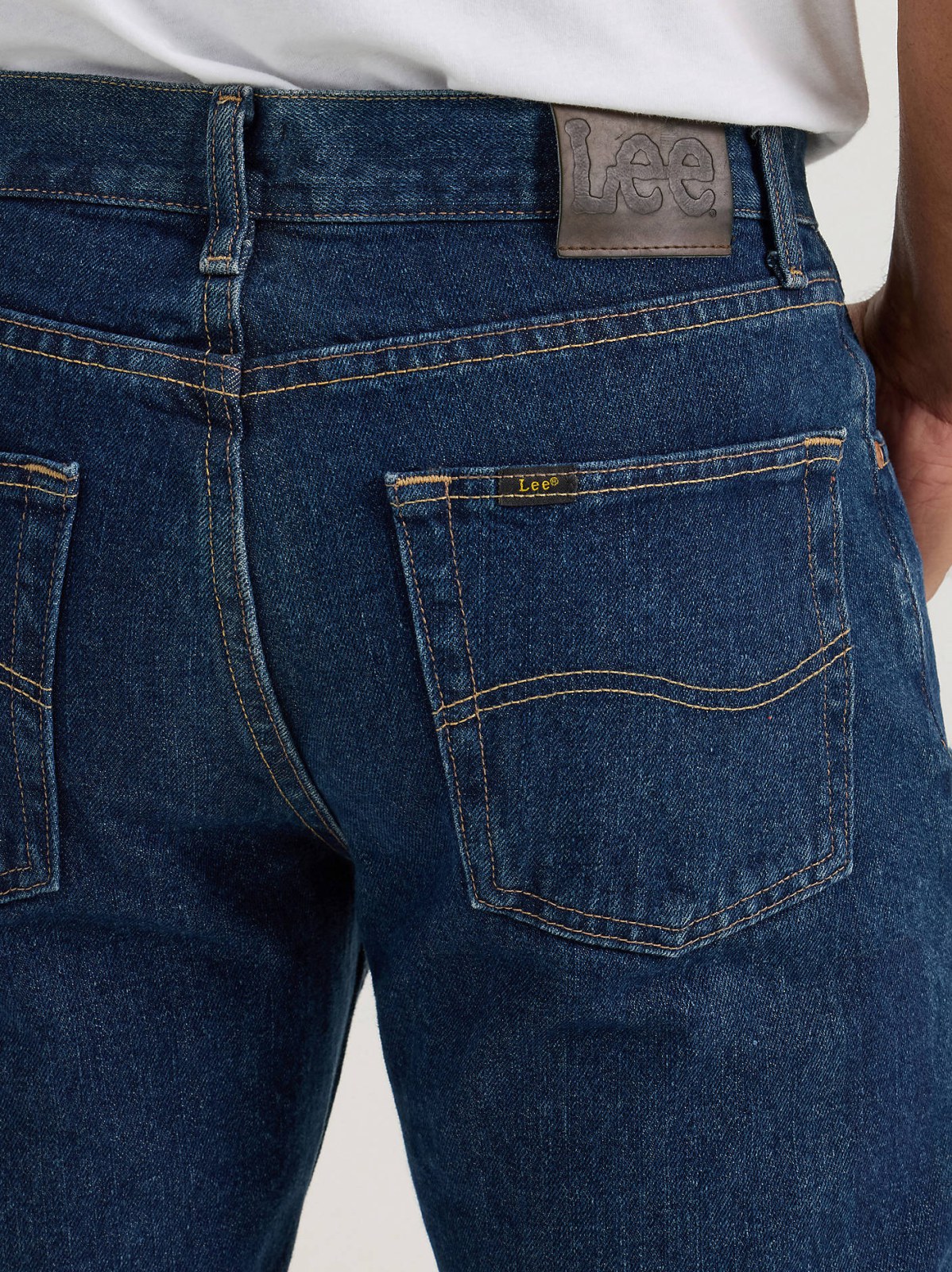 Men's 100% Cotton Regular Fit Straight Leg Heavyweight Jean - view 5