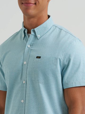 Men's One Pocket Plaid Button Down Shirt