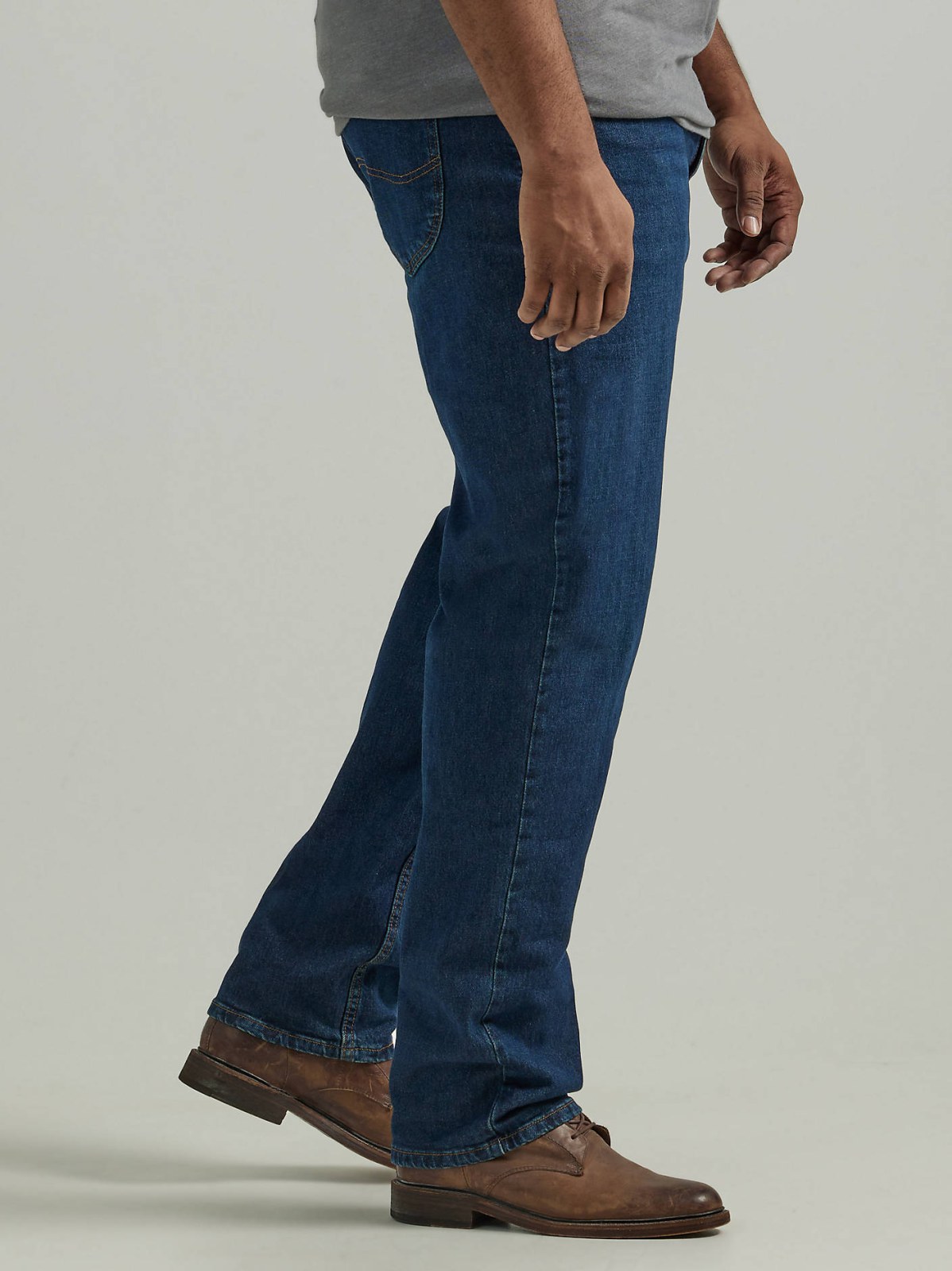 Men's Legendary Relaxed Straight Jean (Big &Tall) - view 4