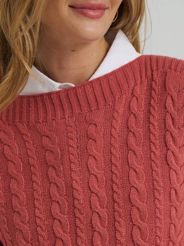 Women's Curved Hem Cable Knit Sweater