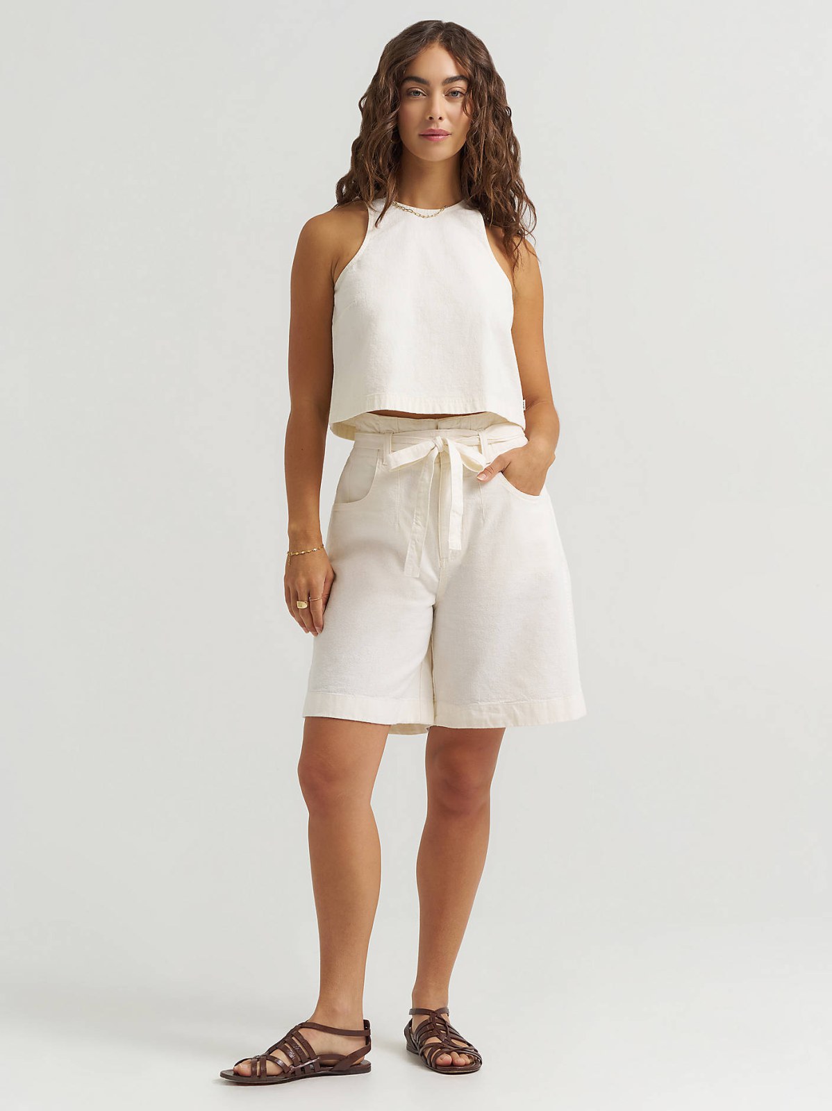 Women's High Rise Pleated Linen Bermuda - view 2