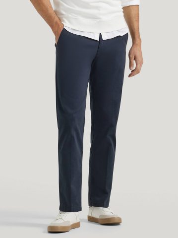Men's Extreme Motion Slim Fit Khaki Pant