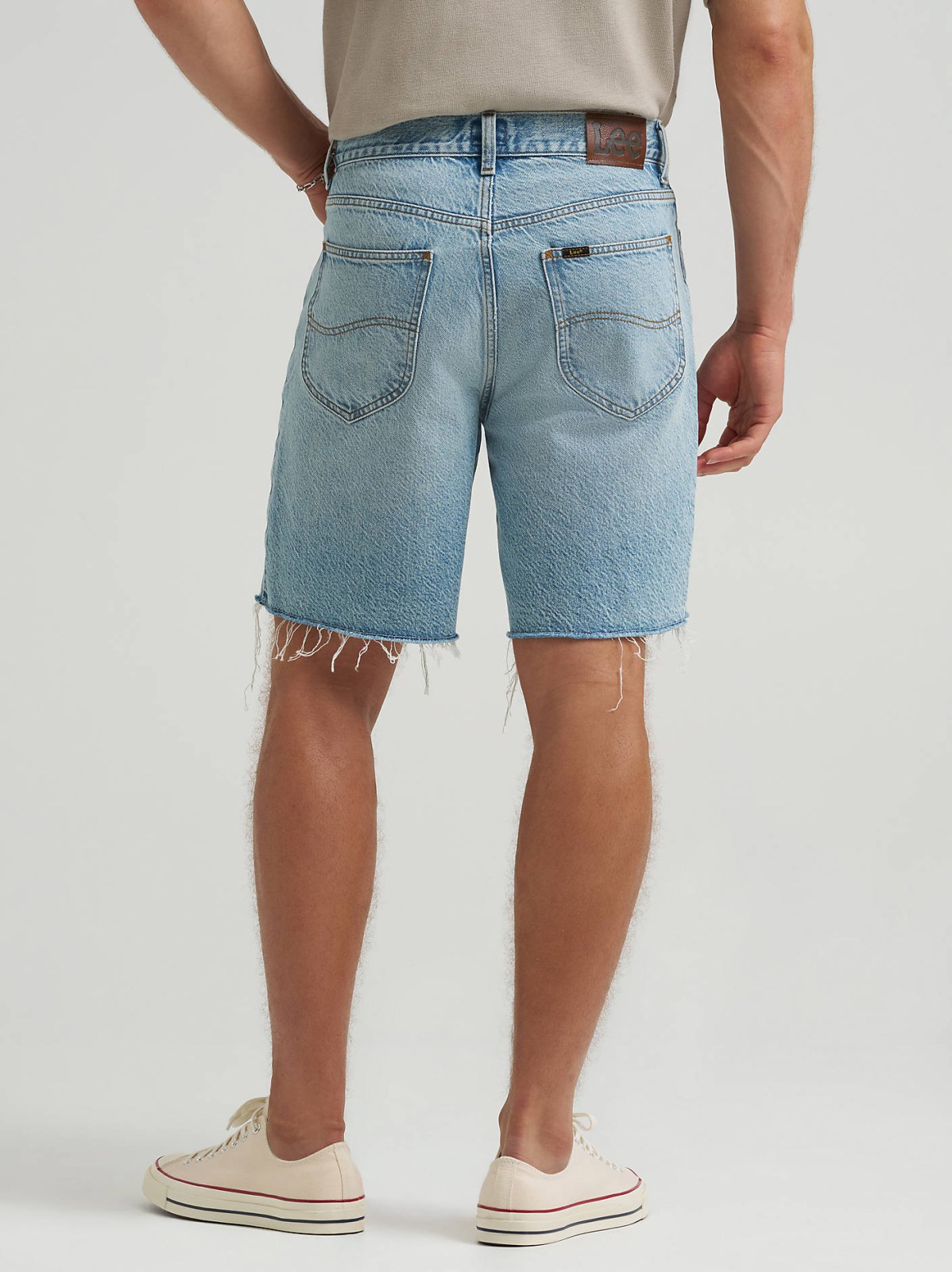 Men's 100% Cotton Loose Denim Short - view 3