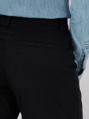 Women's Wrinkle Free Relaxed Fit Straight Leg Pant (Petite)