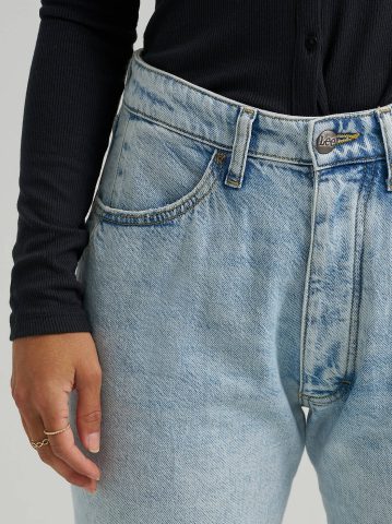 Women's Loose Crop Button-Fly Jean