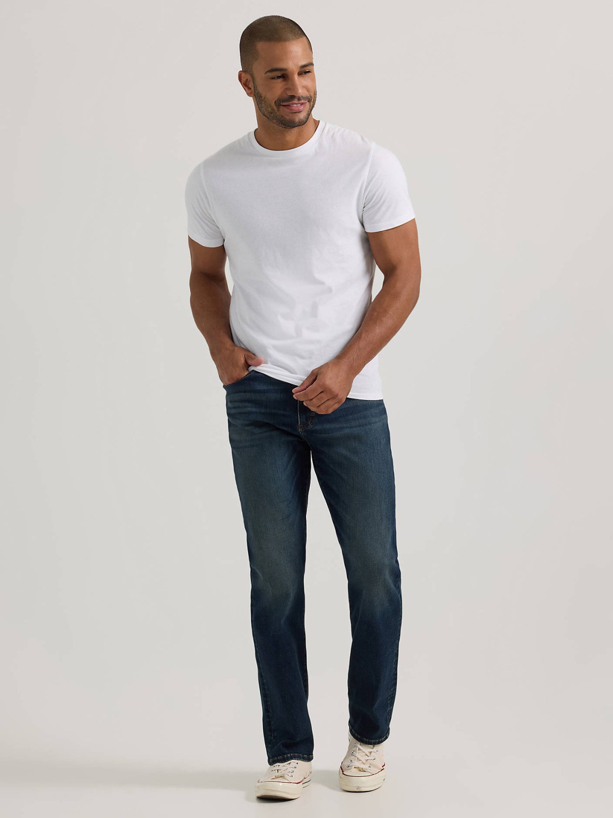 Men's Extreme Motion Relaxed Straight Jean