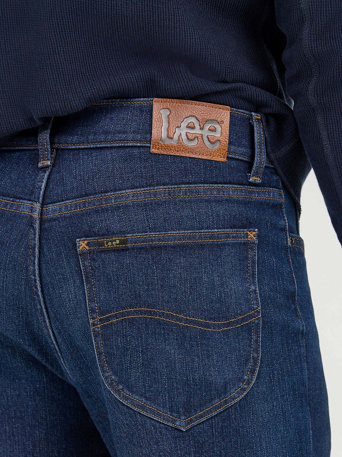 Men's Heritage Denim MVP Relaxed Straight Jean - view 5
