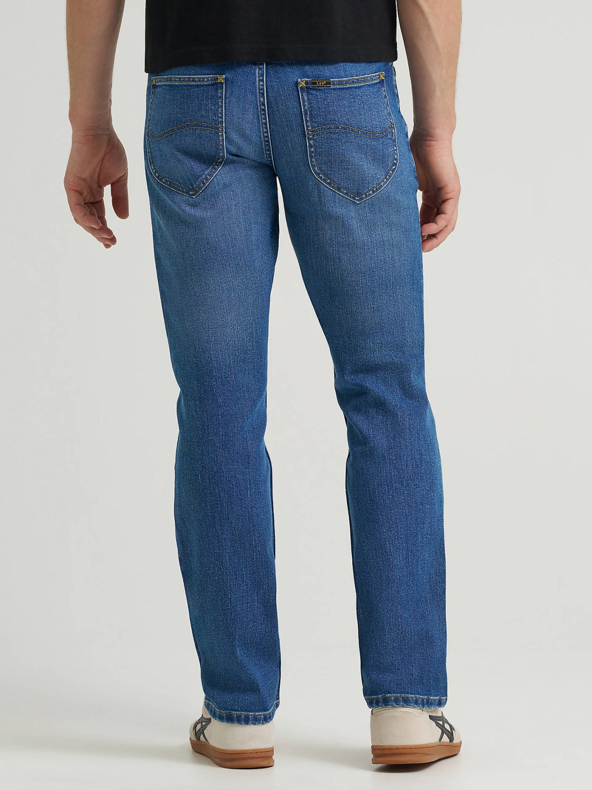 Men's Legendary Regular Straight Jean with SoftAge™ - view 4