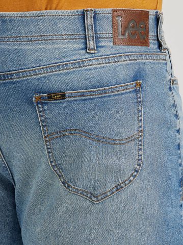 Men's Extreme Motion MVP Relaxed Straight Jean (Big & Tall)