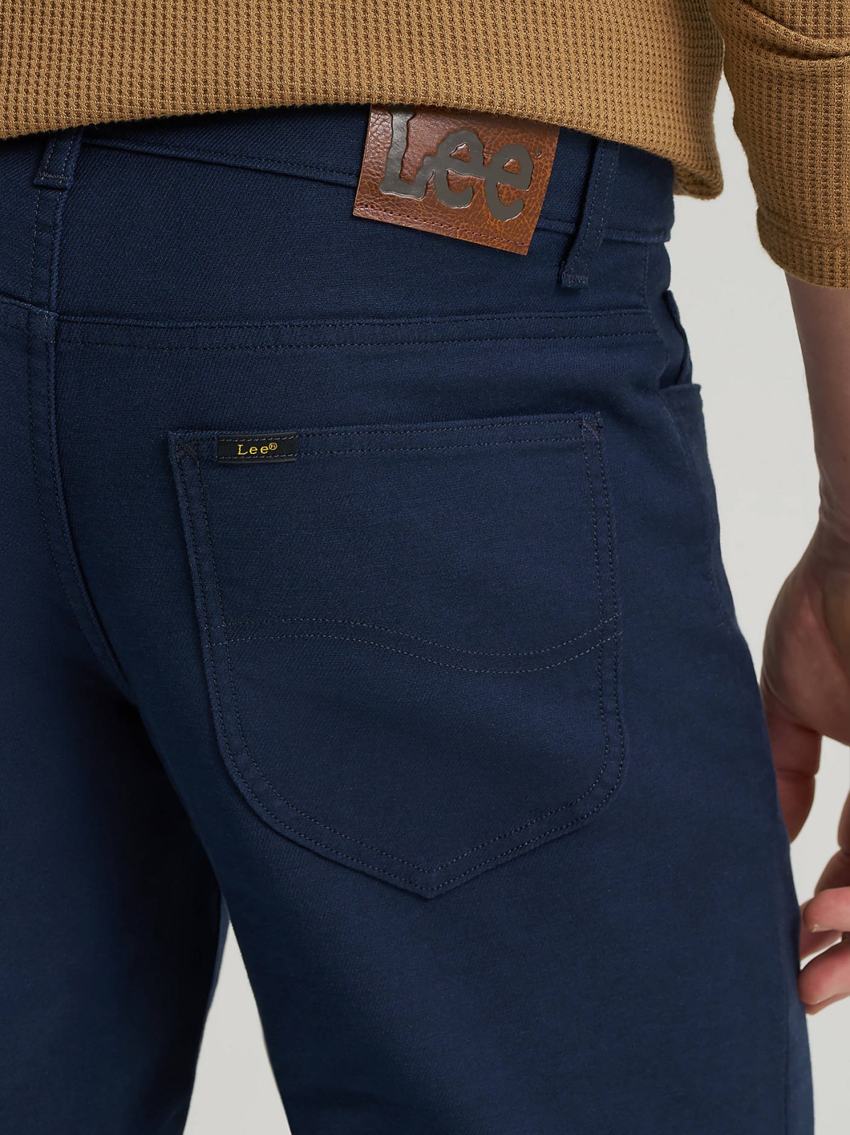 Men's Legendary Regular Taper Pant - view 6