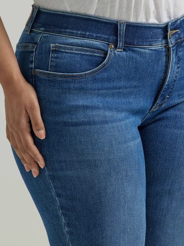 Women's Ultra Lux Comfort with Flex Motion Straight Jean (Plus)