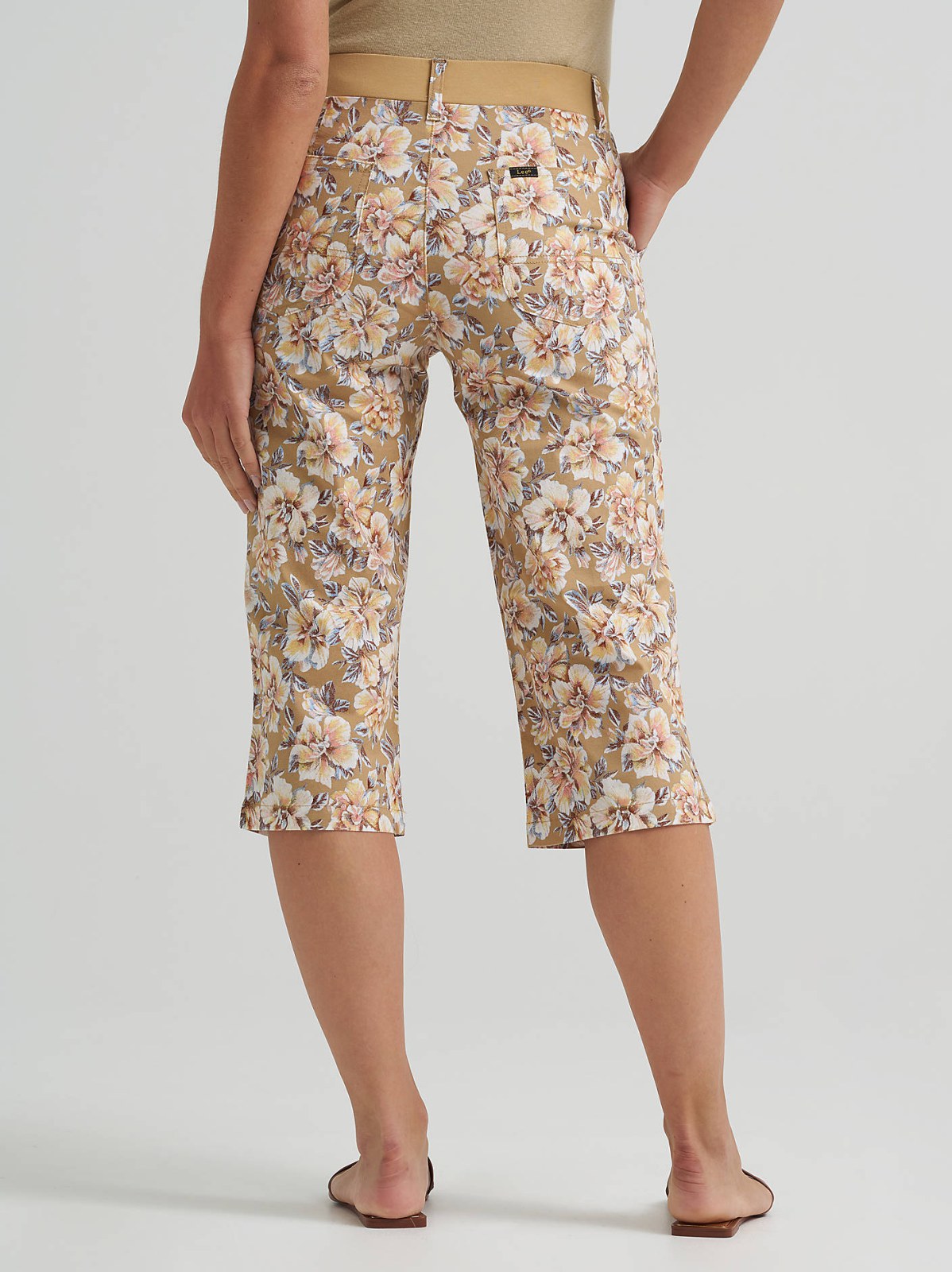 Women's Ultra Lux Comfort with Flex-to-Go Relaxed Fit Utility Skimmer - view 3