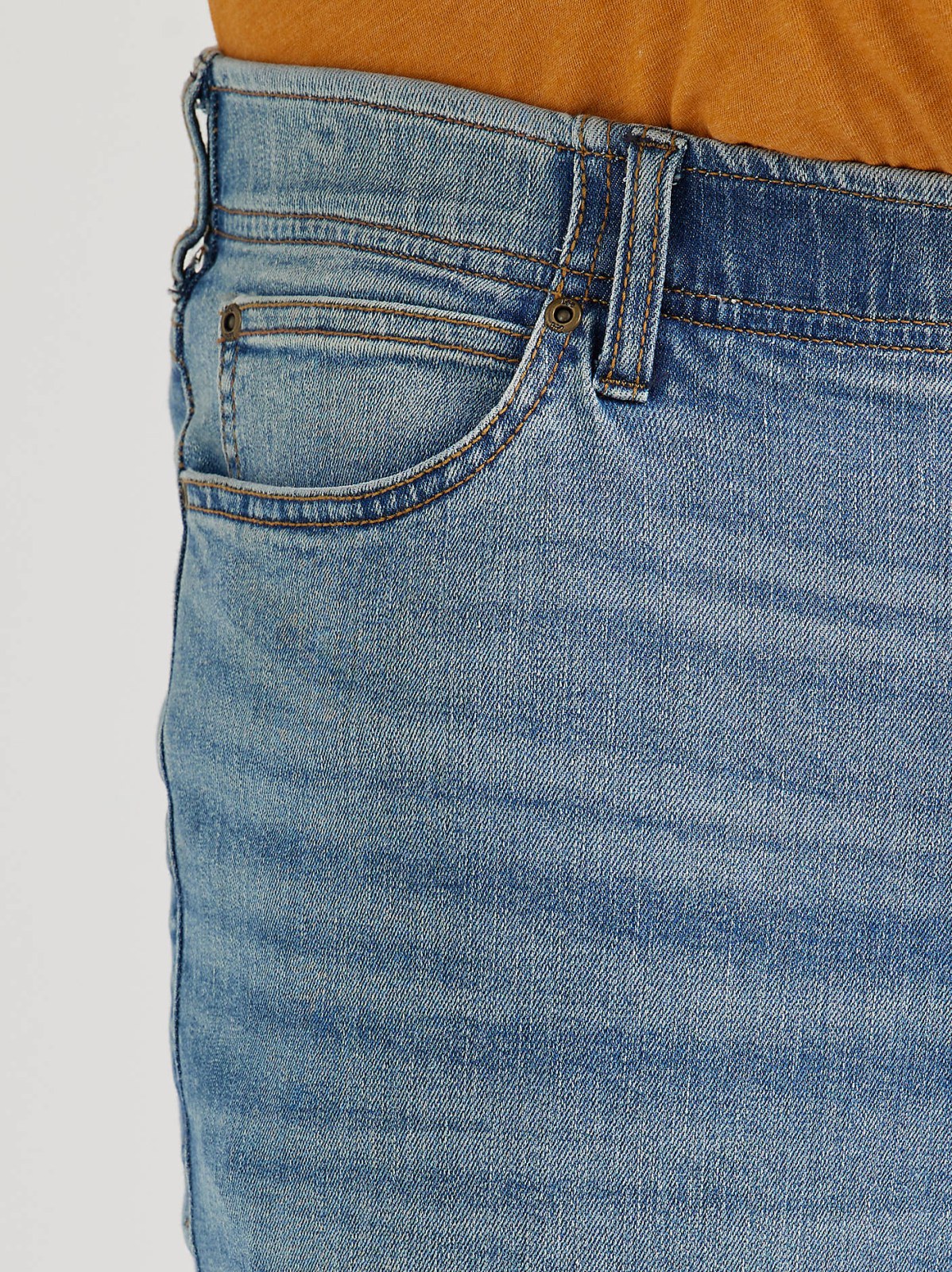 Men's Extreme Motion MVP Relaxed Straight Jean (Big & Tall) - view 6