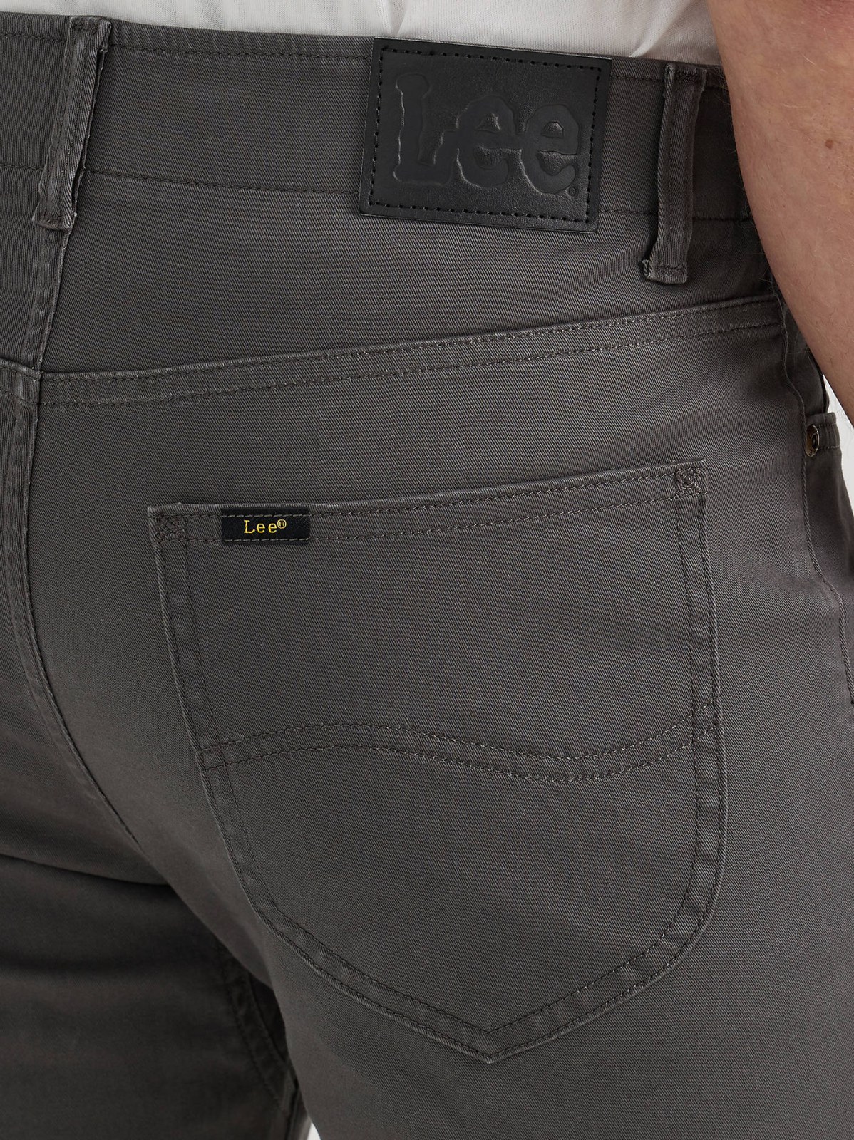 Men's Extreme Motion Regular Straight Twill Jean - view 5