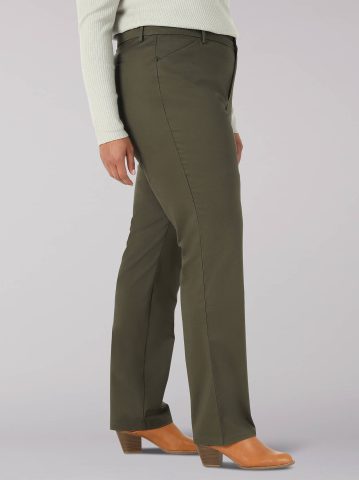 Women's Wrinkle Free Relaxed Fit Straight Leg Pant (Plus)