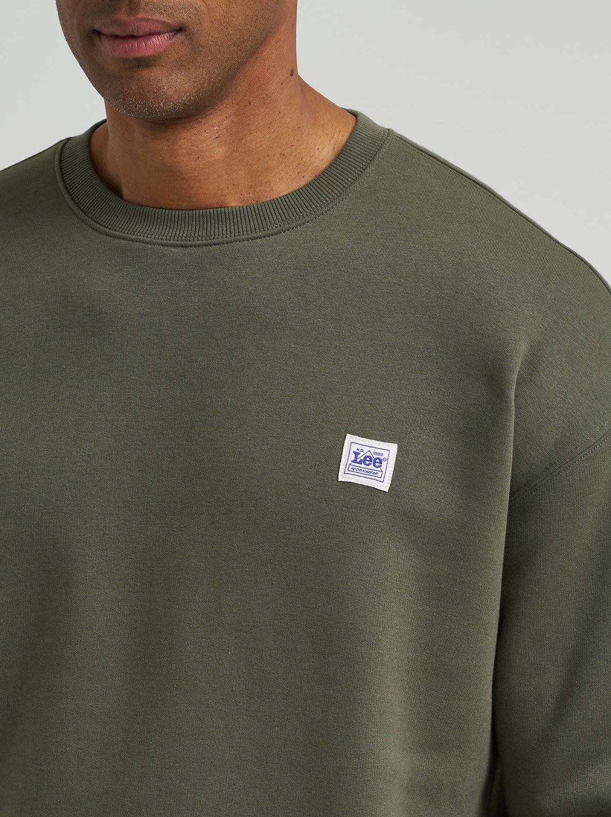 Men's Relaxed Fit Essential Workwear Sweatshirt - view 3