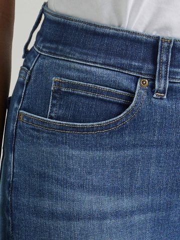 Women's Ultra Lux Comfort with Flex Motion Straight Jean