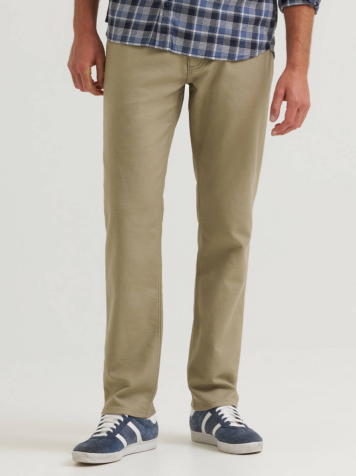 Men's Legendary Regular Taper Pant - view 2