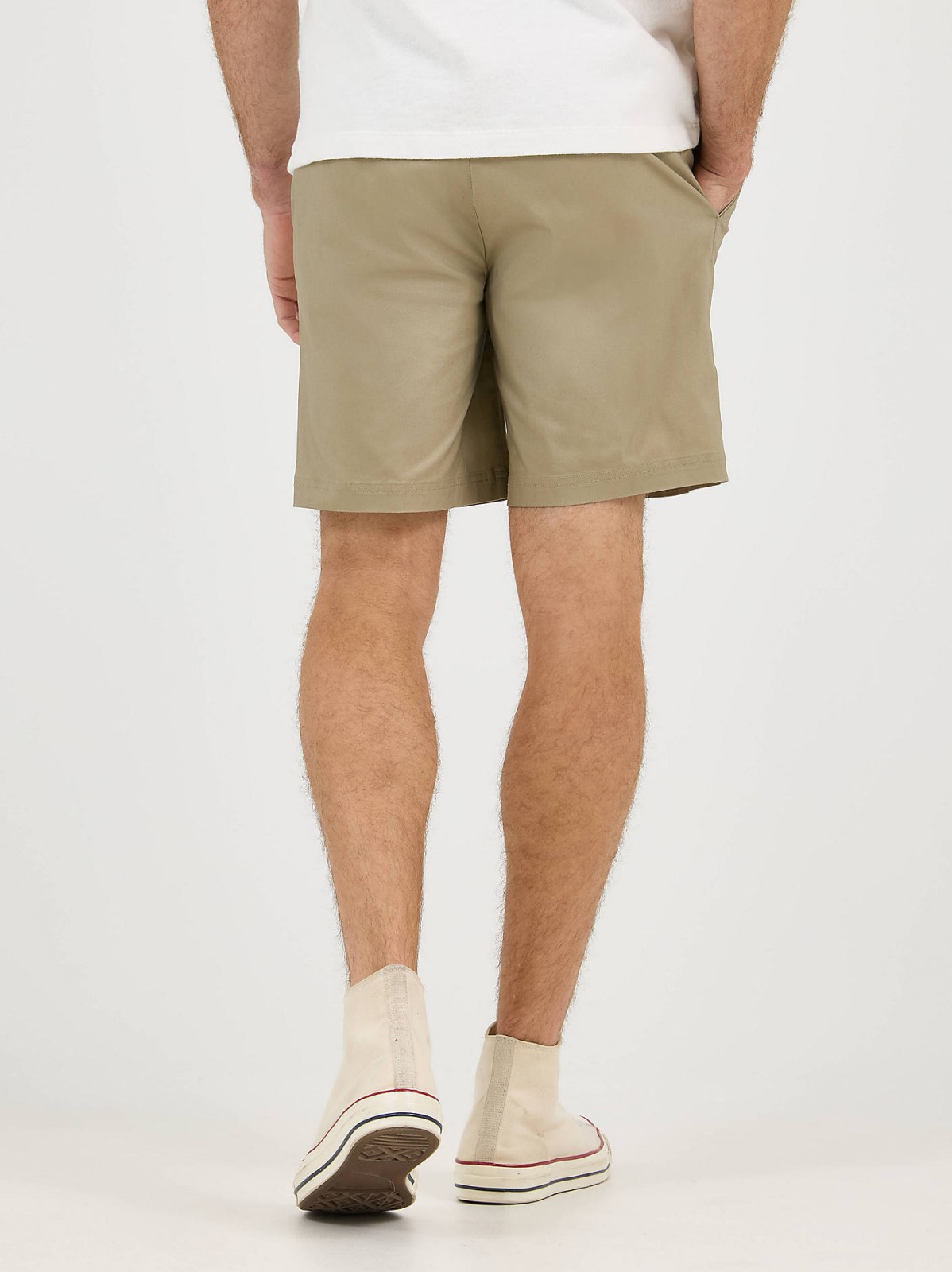 Men's Extreme Motion 7" Flat Front Short - view 3