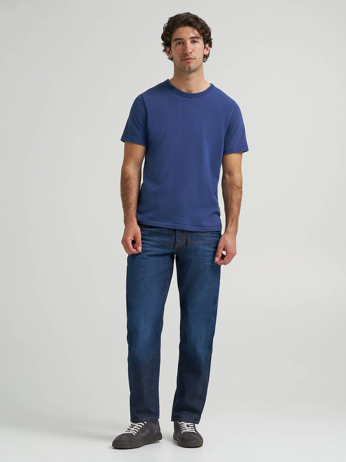 Men's Gold Label Relaxed Taper Jean - view 7