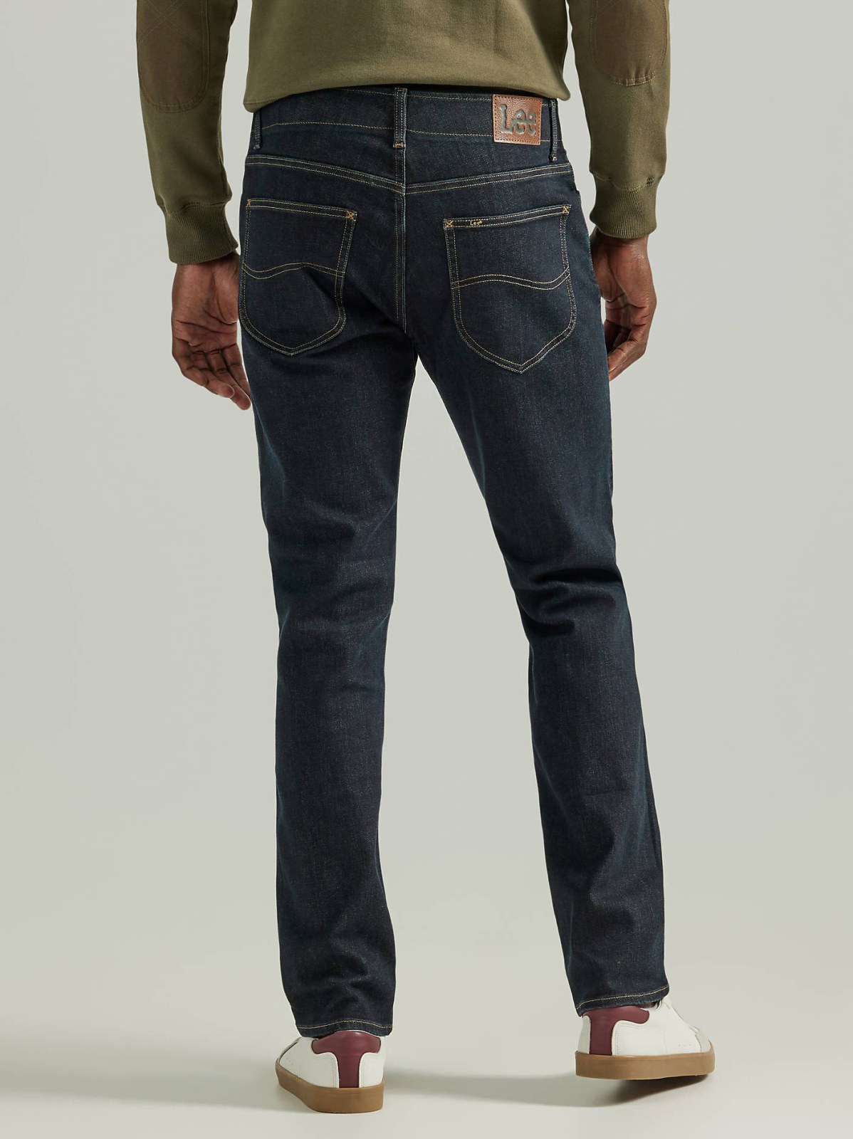 Men's Extreme Motion Straight Fit Tapered Leg Jean - view 3