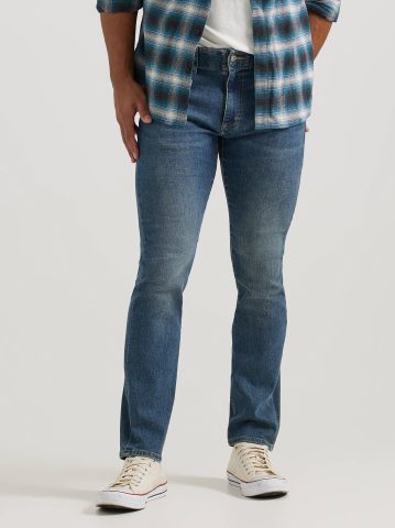Men's Extreme Motion Slim Straight Leg Jean