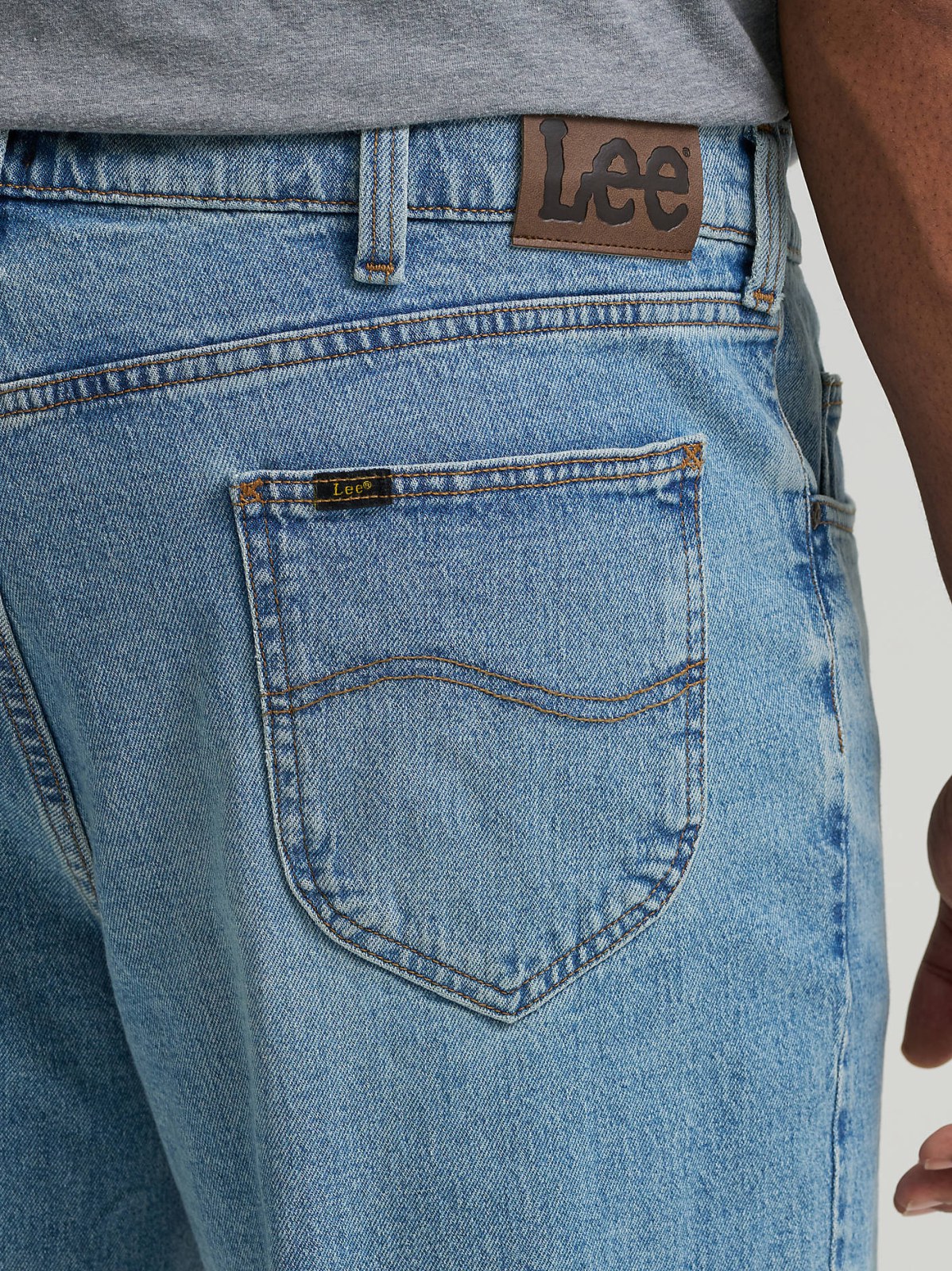 Men's Legendary Relaxed Straight Jean (Big &Tall) - view 6