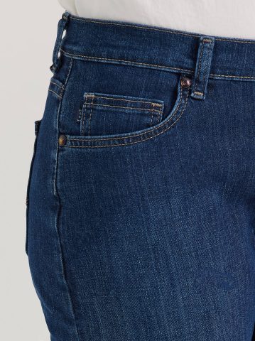 Women’s Stretch Relaxed Fit Straight Leg Jean