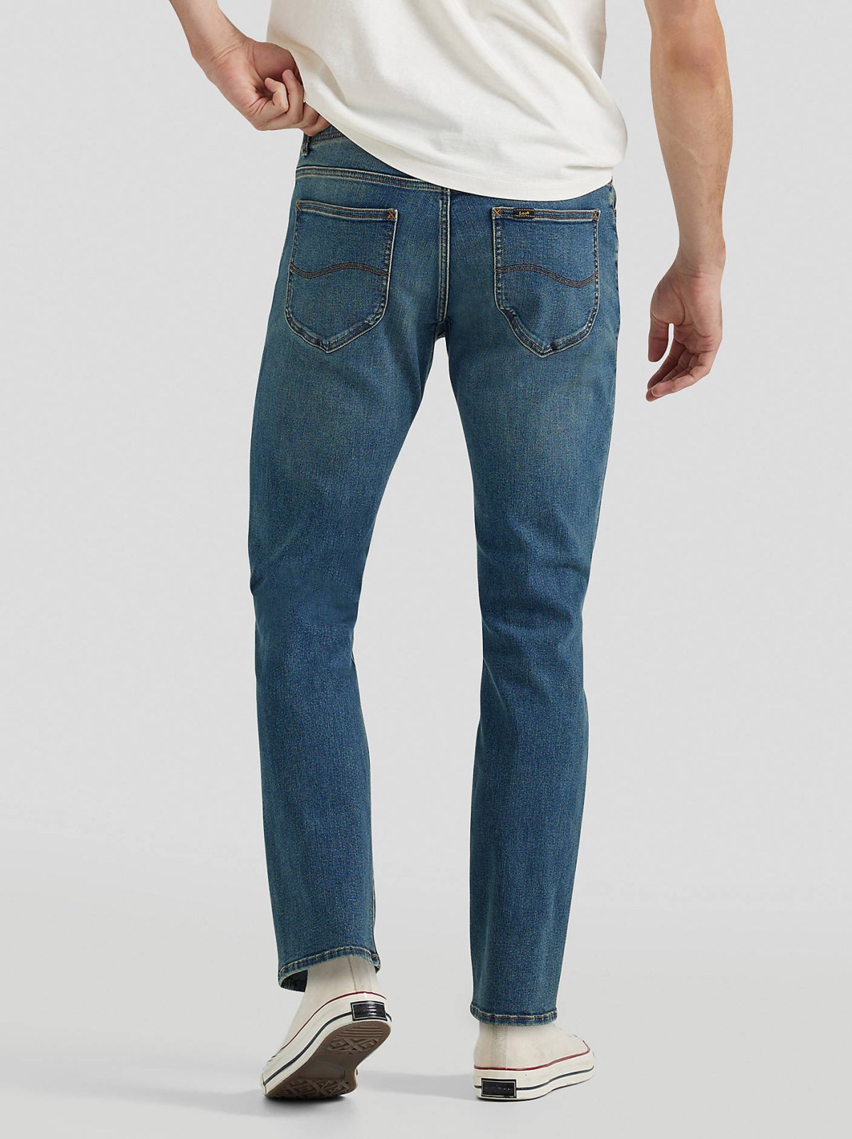 Men's Extreme Motion Straight Fit Tapered Leg Jean - view 3