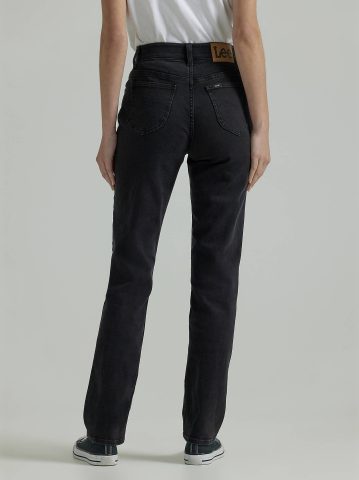 Women's Ultra Lux Comfort with Flex Motion Straight Jean (Petite)