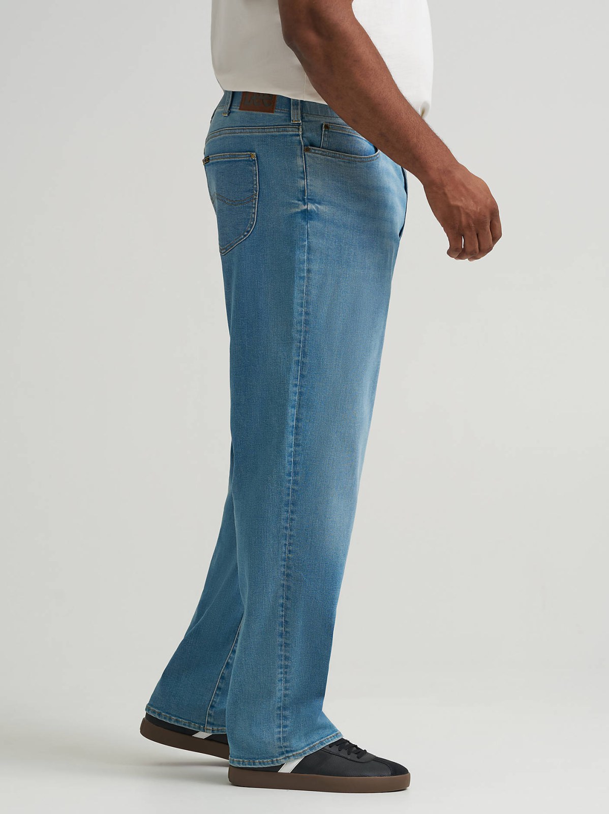 Men's Extreme Motion Loose Jean (Big & Tall) - view 4