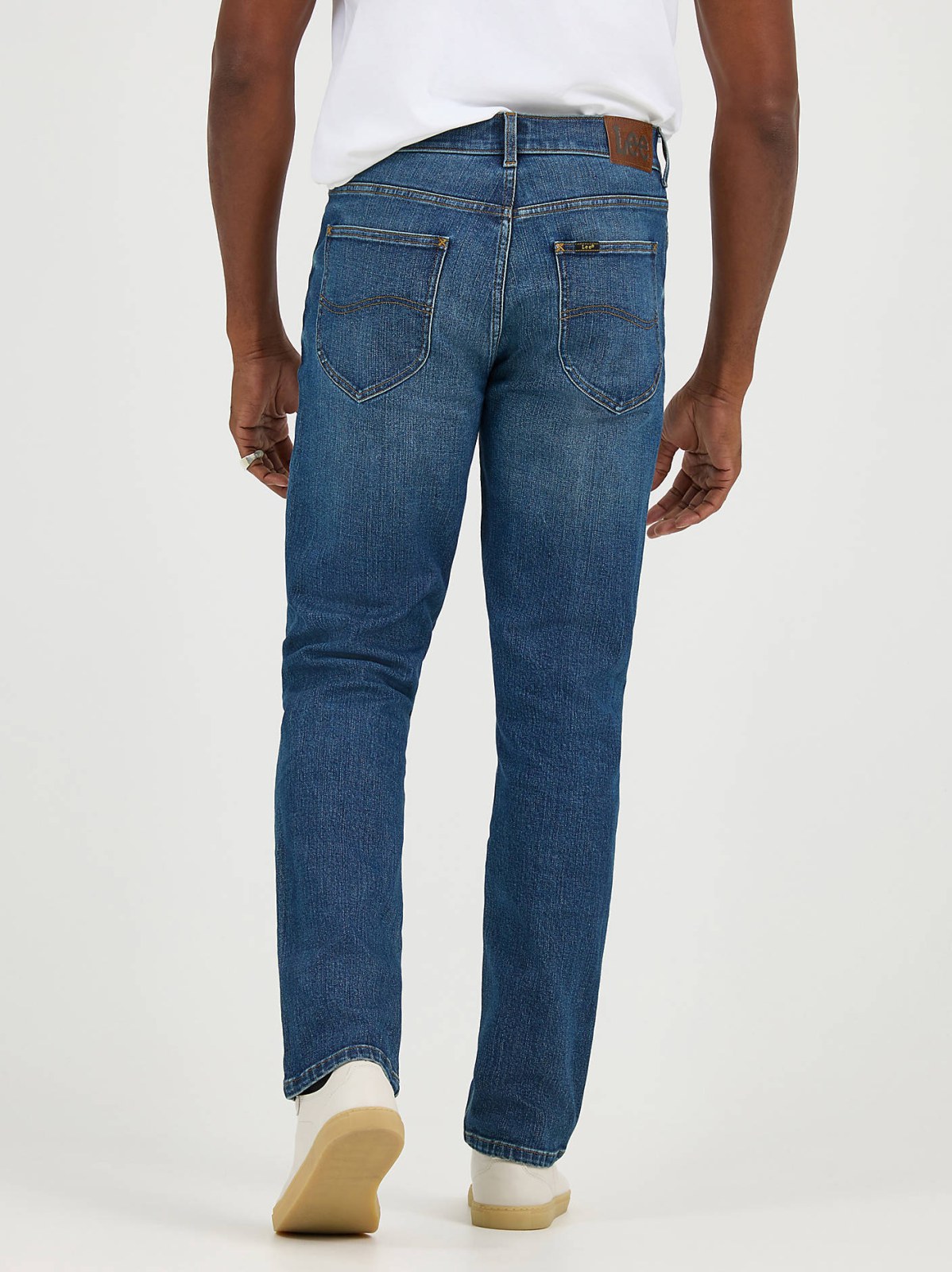 Men's Heritage Denim MVP Relaxed Straight Jean - view 3