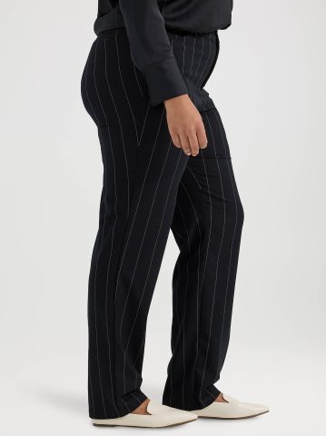 Women's Wrinkle Free Relaxed Fit Straight Leg Pant (Plus)
