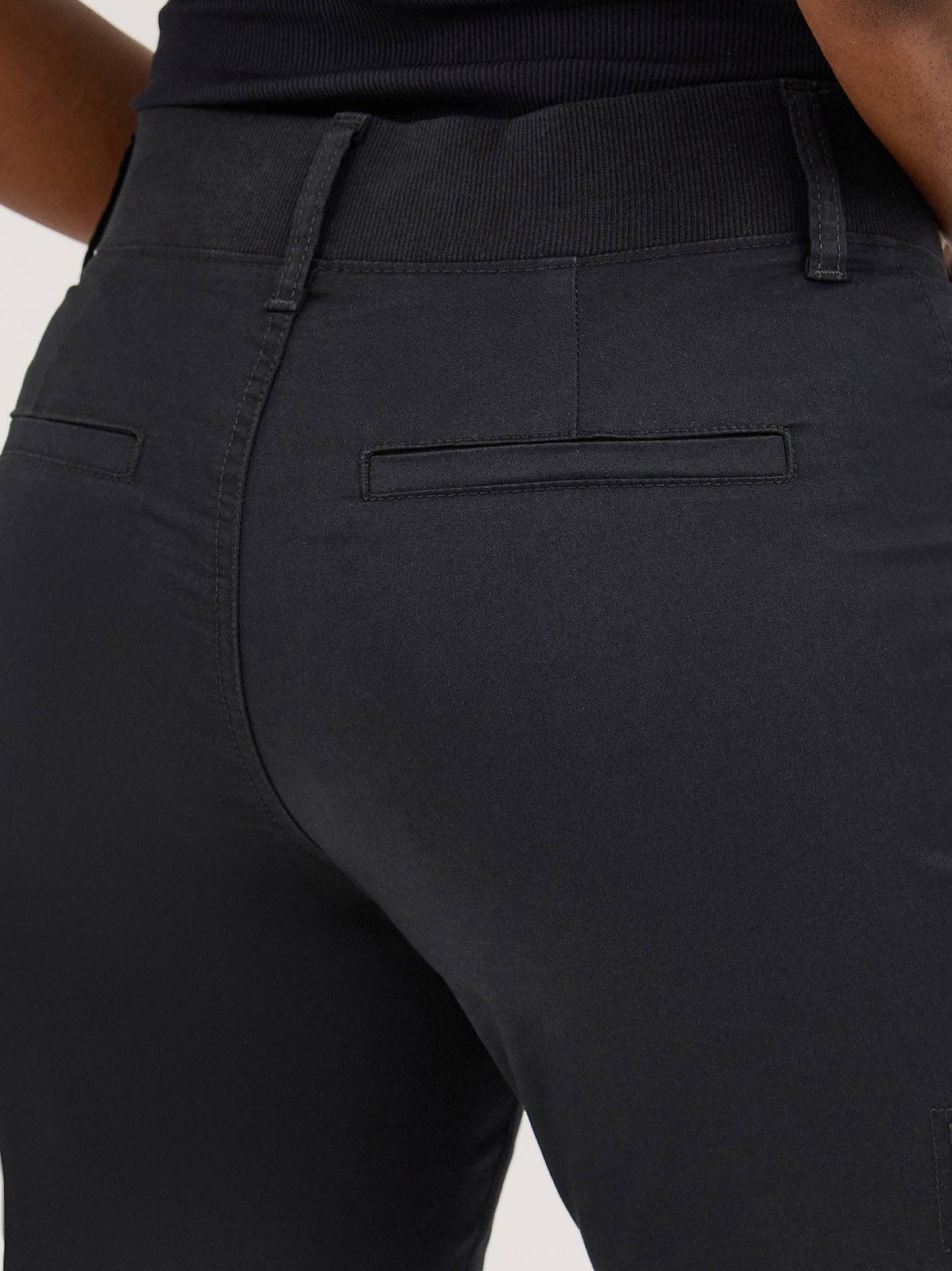 Women’s Relaxed Fit Austyn Cargo Capri - view 6