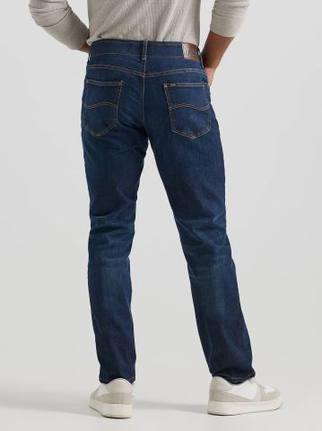 Men's Extreme Motion Athletic Tapered Leg Jean