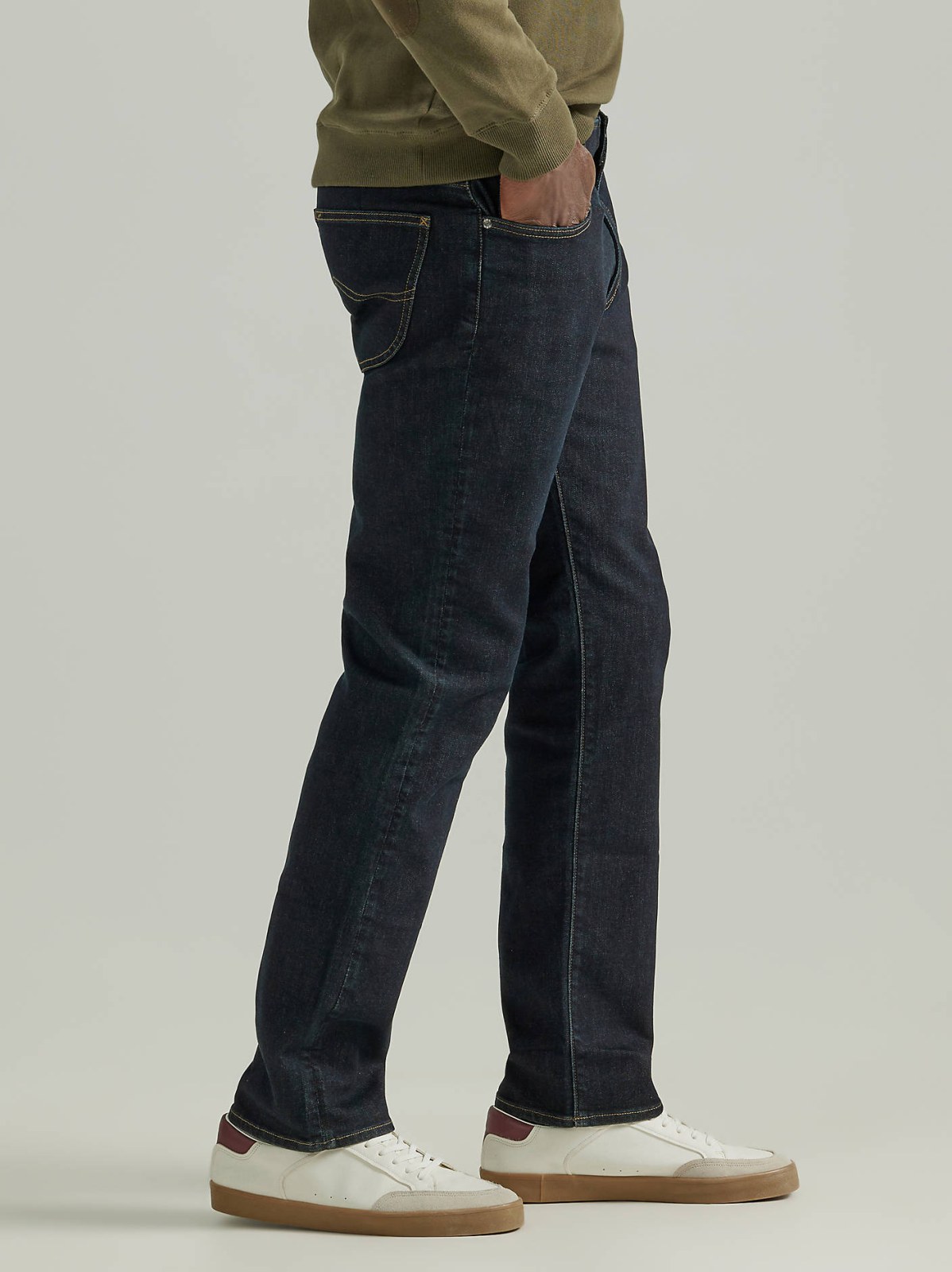 Men's Extreme Motion Straight Fit Tapered Leg Jean - view 4