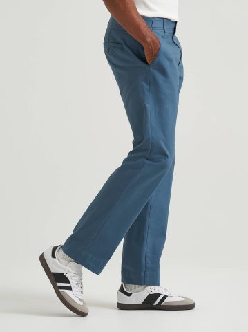 Men's Extreme Motion Flat Front Khaki Pant