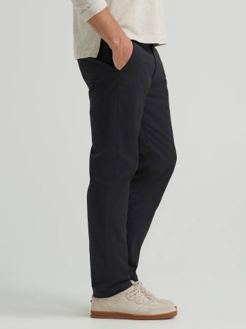 Men's Extreme Motion Regular Taper Chino Pant