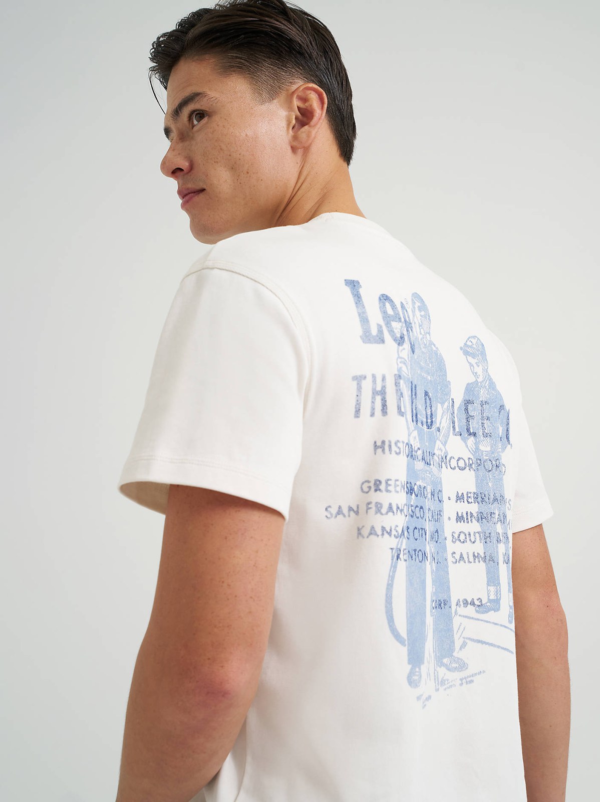 Men's Relaxed Fit H.D. Lee Graphic Tee - view 3