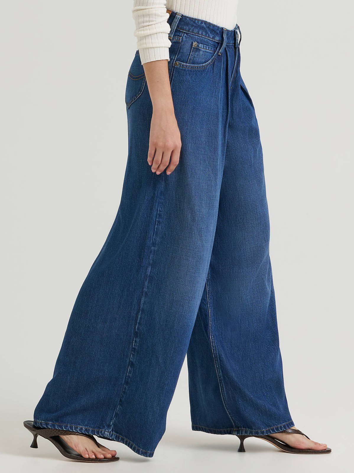 Women's Premium LQD Slouchy Pleated Trouser Jean - view 4