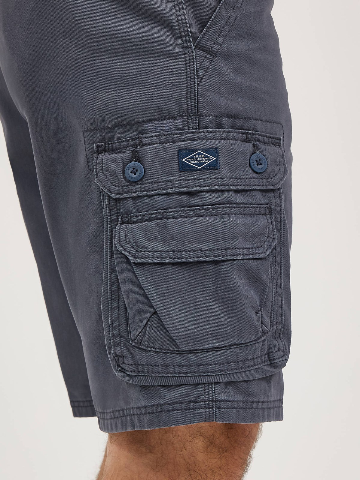 Men's Legendary Wyoming Cargo Short - view 6